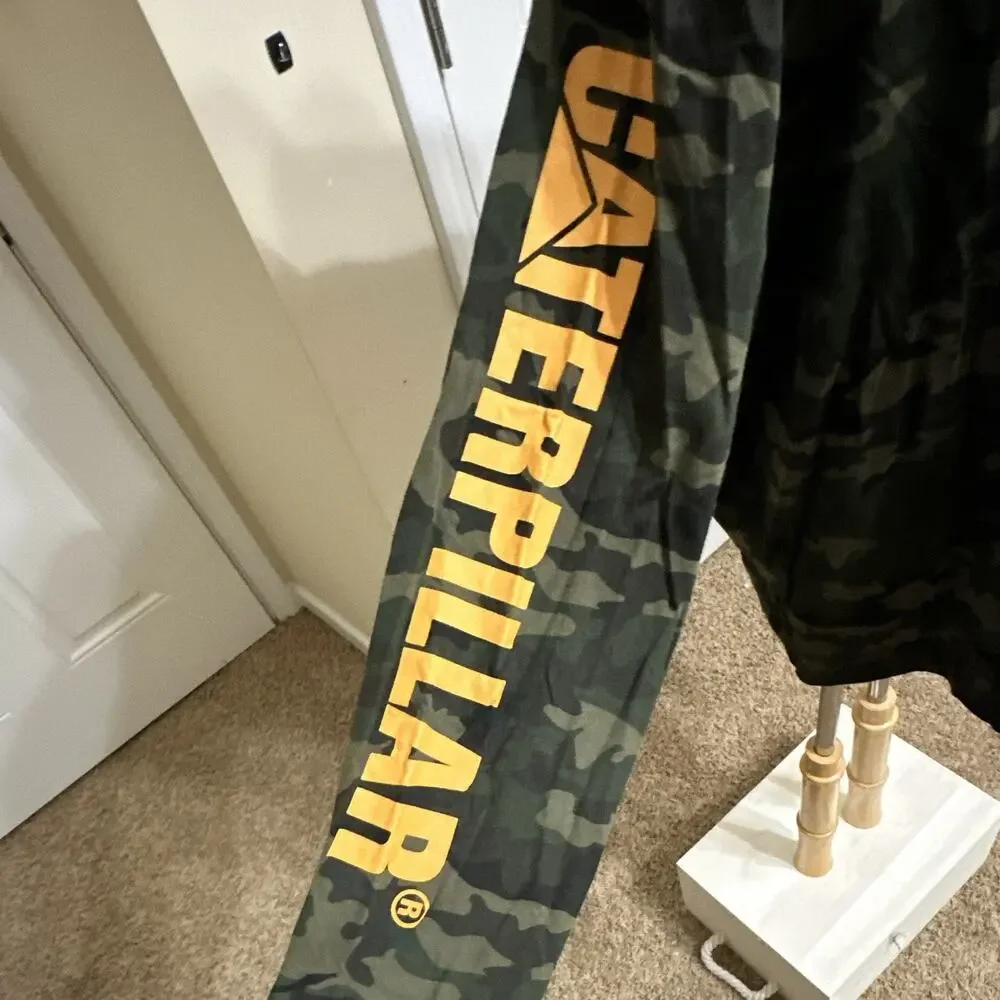 Caterpillar CAT Mens L Green Camo Logo Crew Neck Long Sleeve Cotton Jersey Tee - Picture 2 of 8